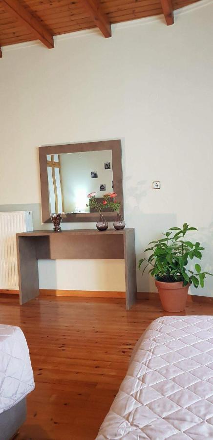 Eleas Gi Villa Vitaládes Buitenkant foto